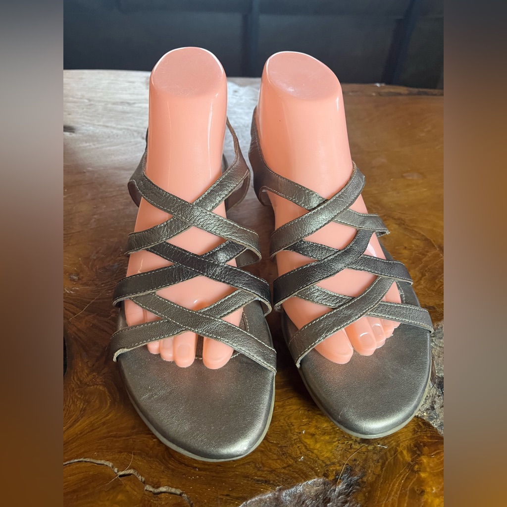 Natural Soul By Naturalizer Cadiva Sandals Size 9 Comfortable Strappy Leather